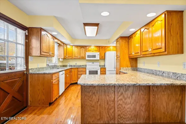$399,900 | 301 Wheeler Lane, La Follette, TN 37766