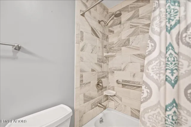 $399,900 | 301 Wheeler Lane, La Follette, TN 37766