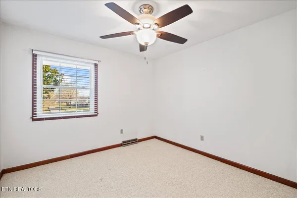 $399,900 | 301 Wheeler Lane, La Follette, TN 37766