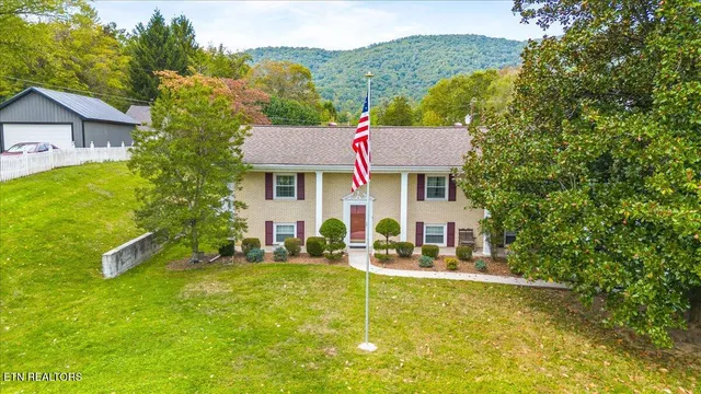 $399,900 | 301 Wheeler Lane, La Follette, TN 37766