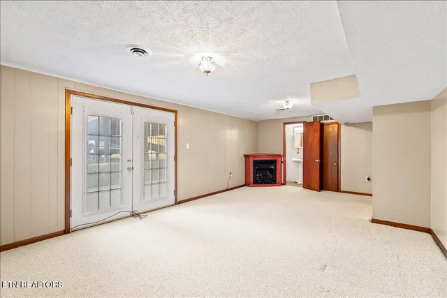 $399,900 | 301 Wheeler Lane, La Follette, TN 37766