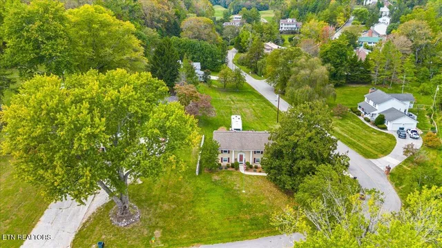 $399,900 | 301 Wheeler Lane, La Follette, TN 37766