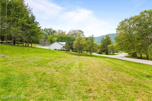 $399,900 | 301 Wheeler Lane, La Follette, TN 37766