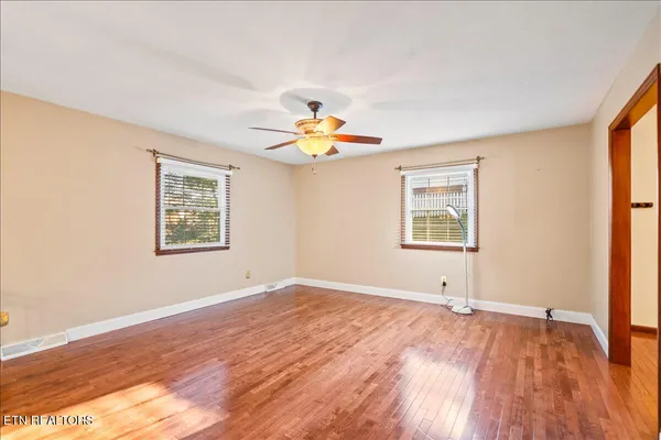 $399,900 | 301 Wheeler Lane, La Follette, TN 37766