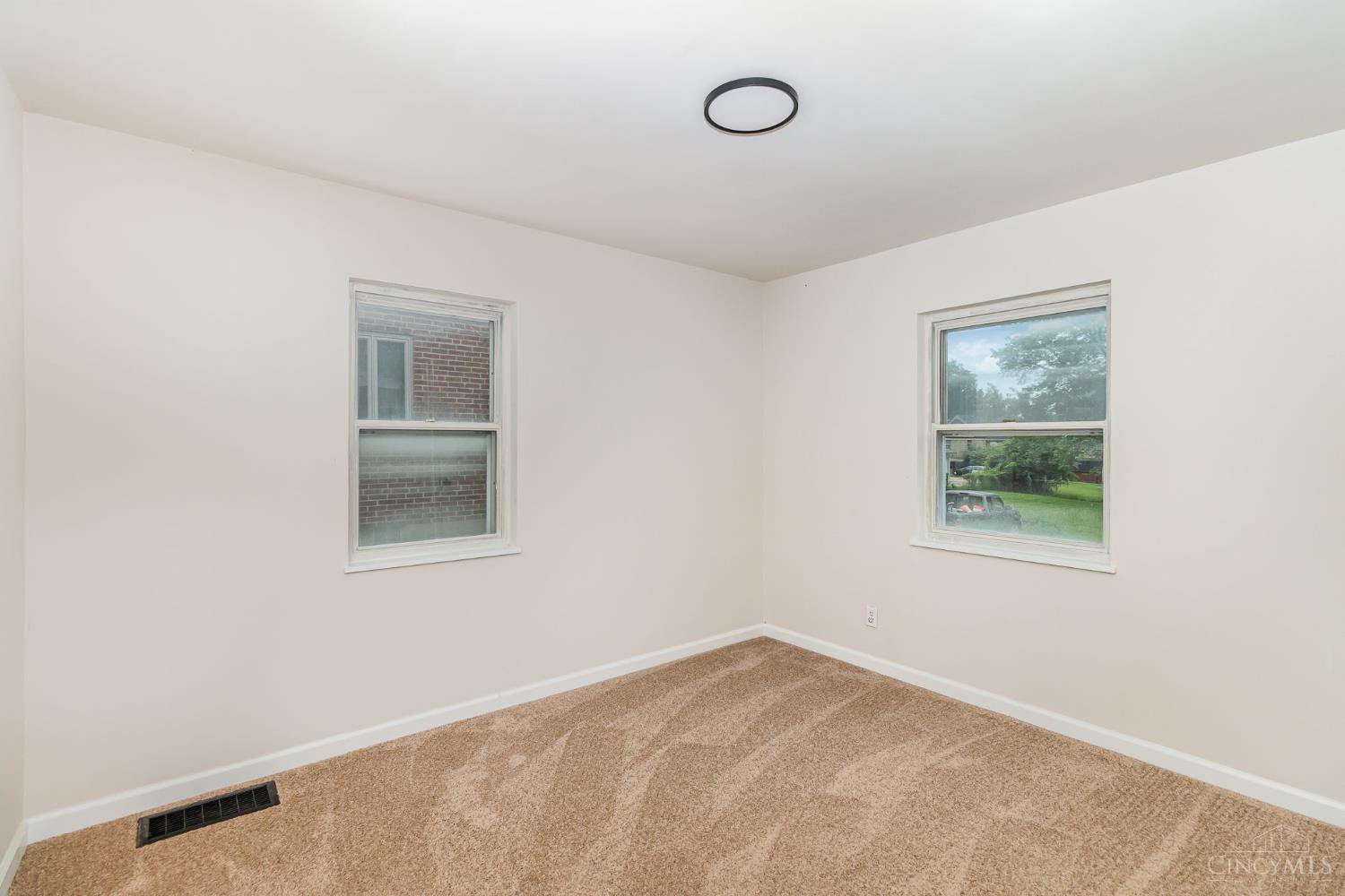 5719 Bridgetown Road Cincinnati, OH 45248 - Photo 10 of 18