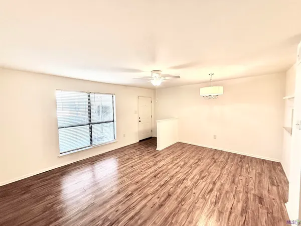 $1,075 | 5222 Butter Creek Lane, Unit E2, Baton Rouge, LA 70809