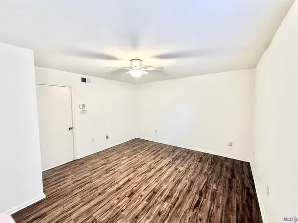 $1,075 | 5222 Butter Creek Lane, Unit E2, Baton Rouge, LA 70809