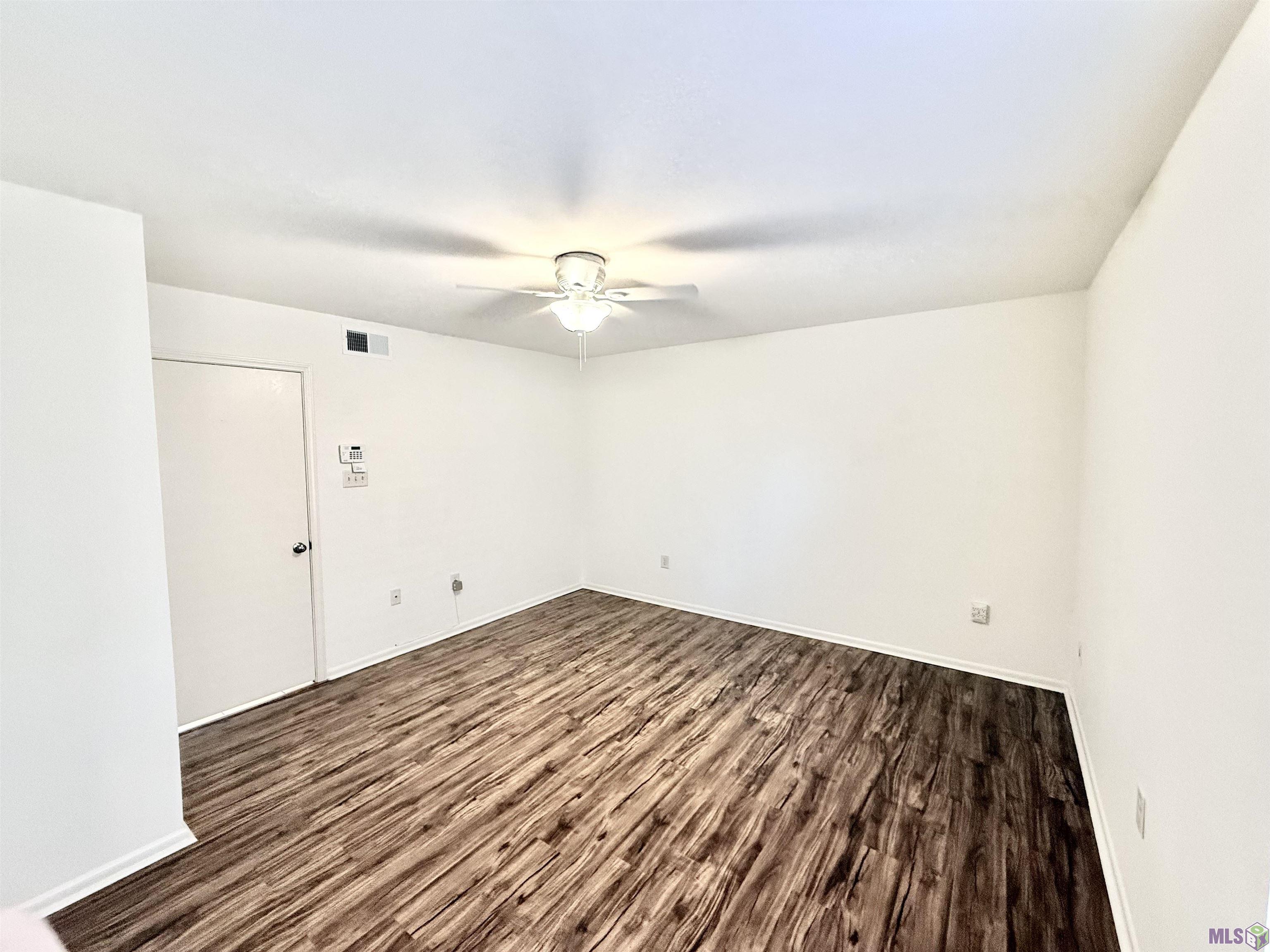 5222 Butter Creek Lane, Unit E2 Baton Rouge, LA 70809 - Photo 6 of 8