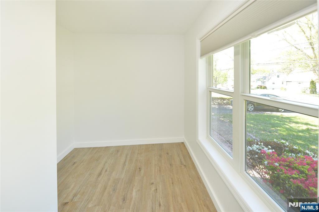 385 Goffle Road, Unit 2 Ridgewood, NJ 07450 - Photo 2 of 11