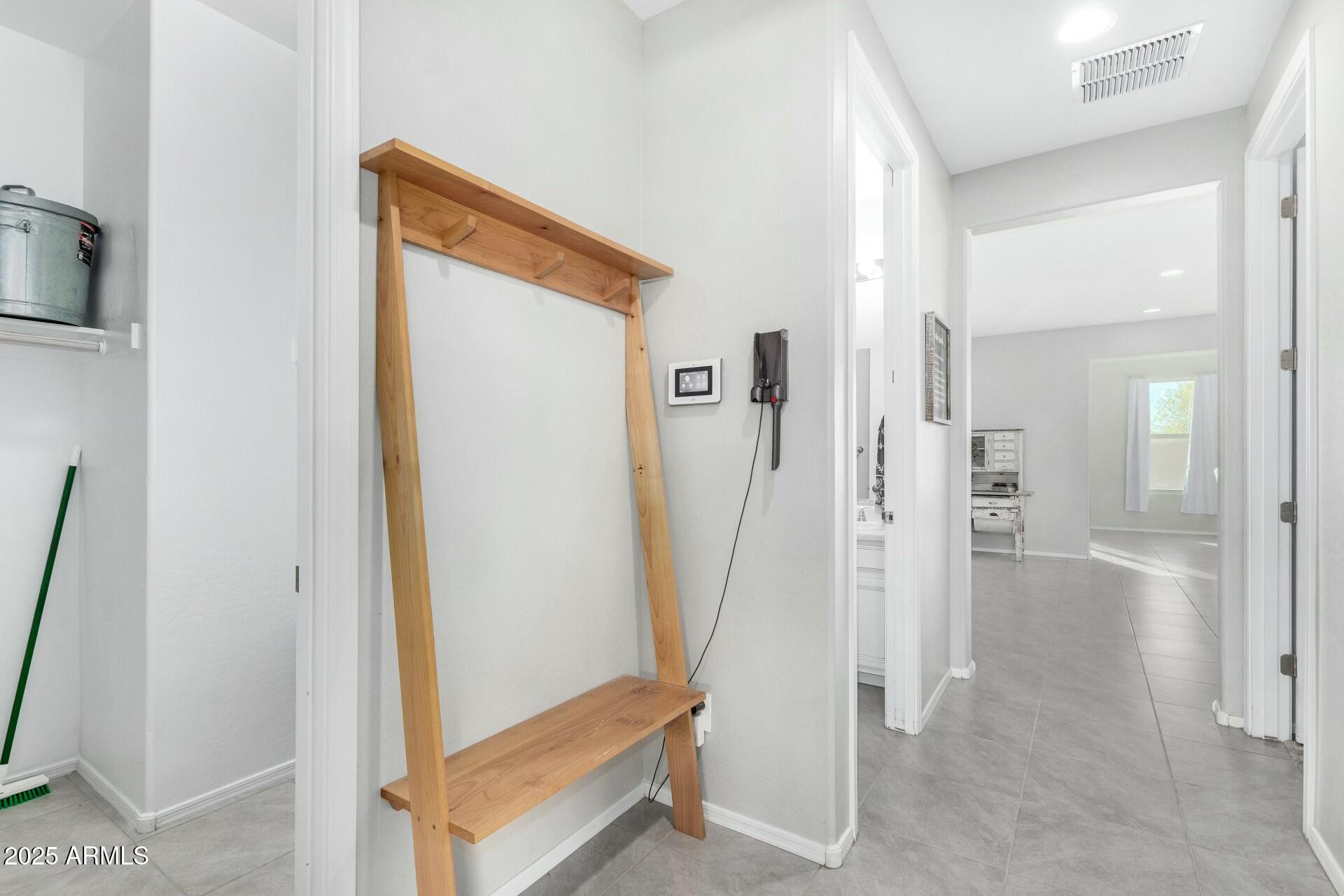 24032 Rooster Road Florence, AZ 85132 - Photo 23 of 87 Hallway