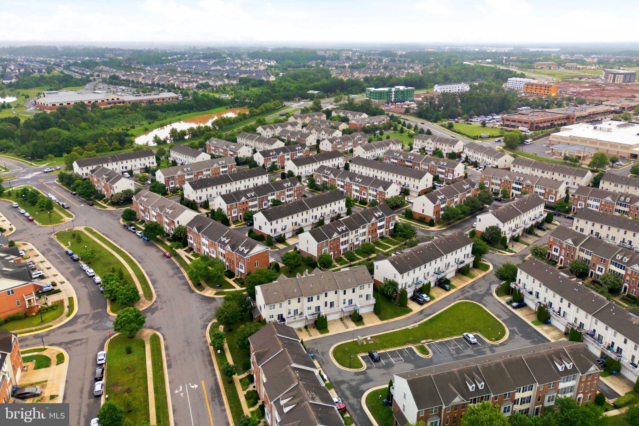 25156 Monteith Terrace Chantilly, VA 20152 - Photo 16 of 72 Charming suburban community aerial view.