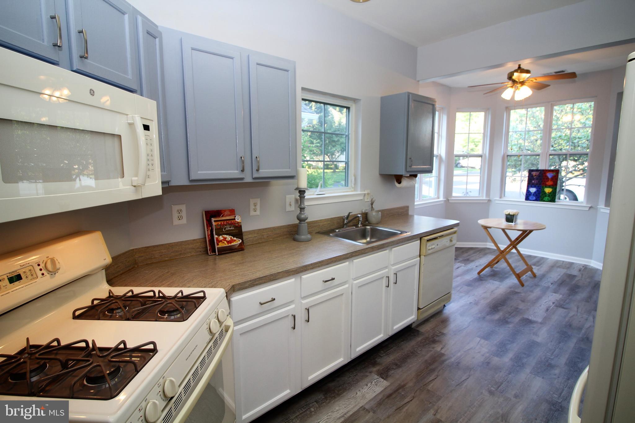 22 Fallview Court Hamilton, NJ 08690 - Photo 3 of 26 Gallery Image 3