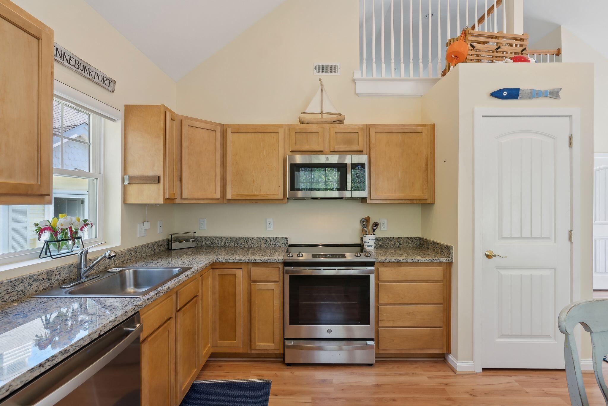 272 Mills Road, Unit 17 Kennebunkport, ME 04046 - Photo 19 of 48 37_DSC06843