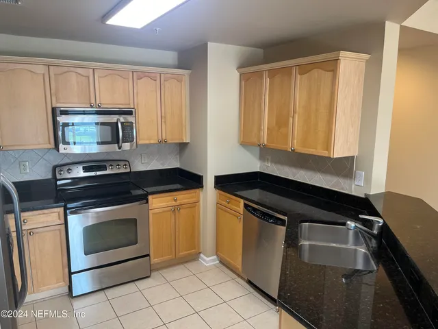 $1,850 | 400 East Bay Street, Unit 402, Jacksonville, FL 32202