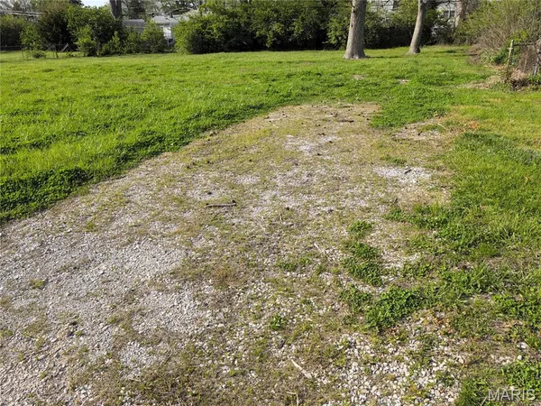 $29,900 | 9139 Bobb Avenue, St. Louis, MO 63114