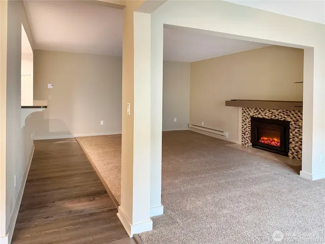 $350,000 | 22215 6th Avenue South, Unit 106, Des Moines, WA 98198