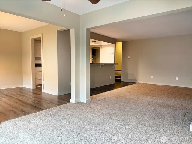 $350,000 | 22215 6th Avenue South, Unit 106, Des Moines, WA 98198