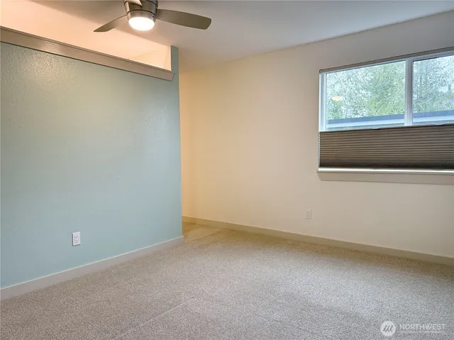 $350,000 | 22215 6th Avenue South, Unit 106, Des Moines, WA 98198