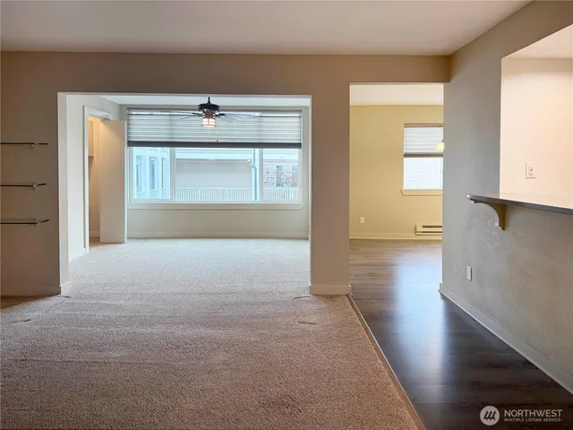 $350,000 | 22215 6th Avenue South, Unit 106, Des Moines, WA 98198