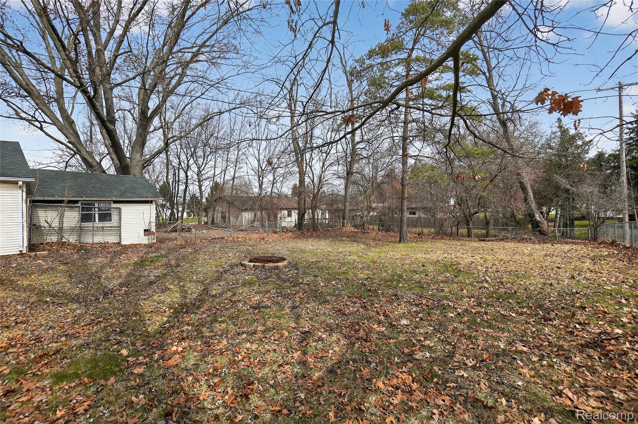 13343 Fenton Road Fenton, MI 48430 - Photo 41 of 45 =