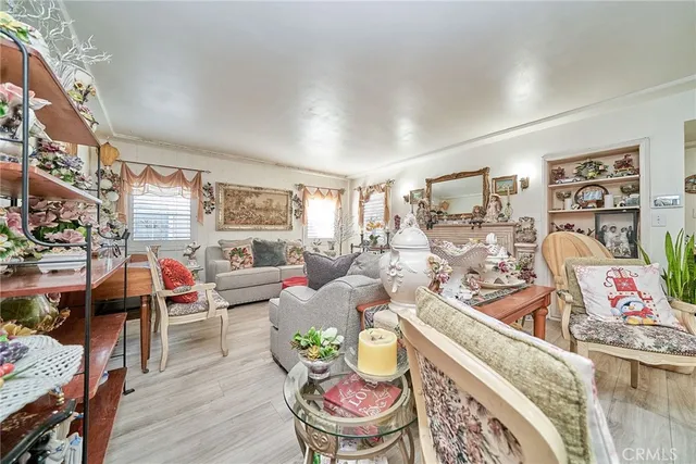 $899,000 | 2690 Oregon Avenue, Long Beach, CA 90806