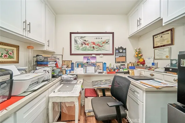 $899,000 | 2690 Oregon Avenue, Long Beach, CA 90806