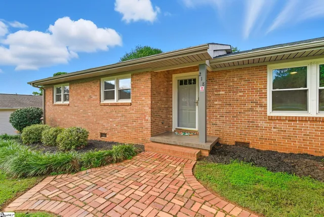 $283,000 | 218 Highland Road, Duncan, SC 29334