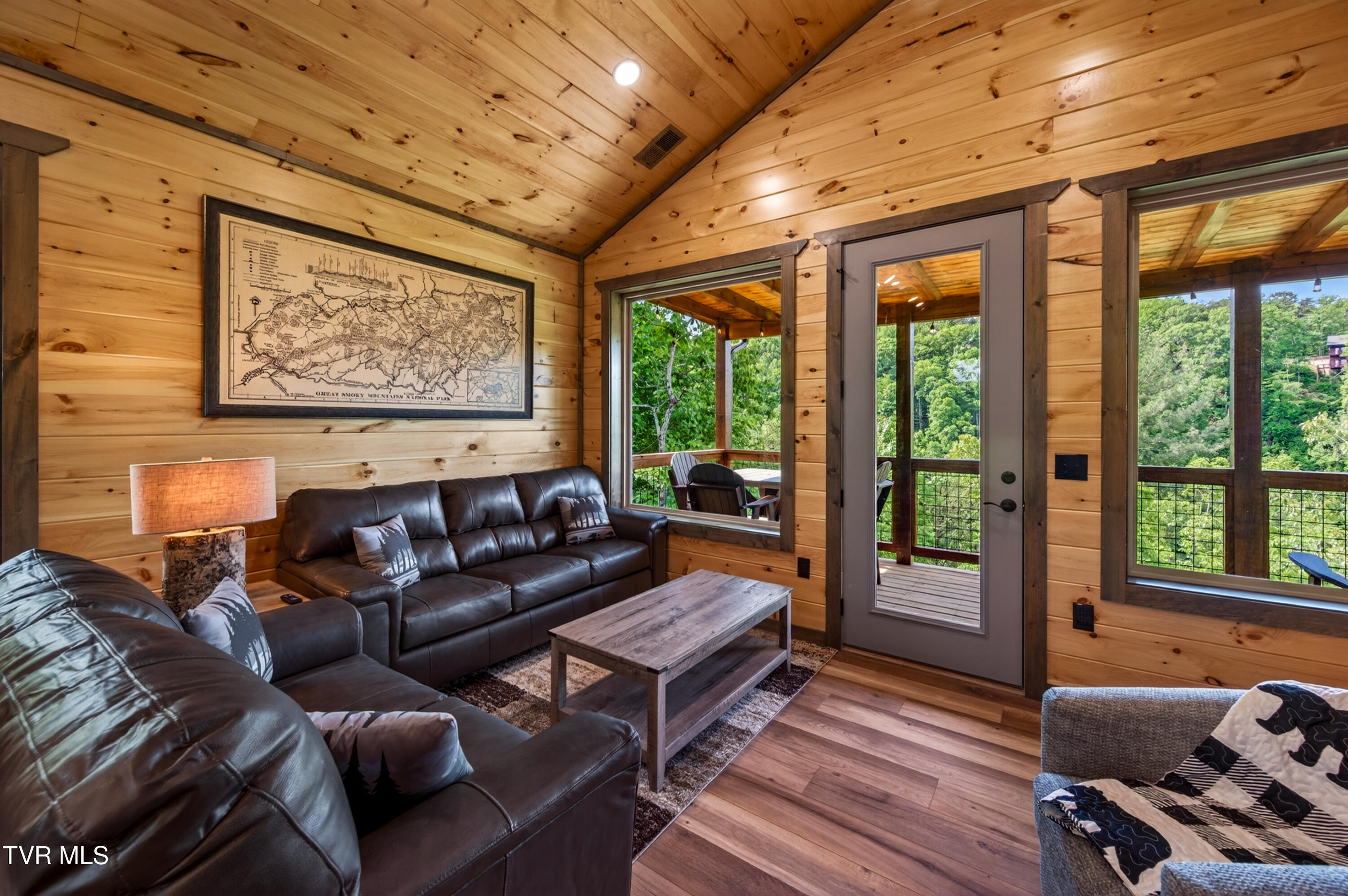 756 Ski View Lane Sevierville, TN 37876 - Photo 11 of 48 DSC_8128