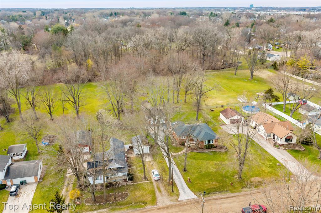 3302 Grant Road Rochester Hills, MI 48309 - Photo 32 of 40