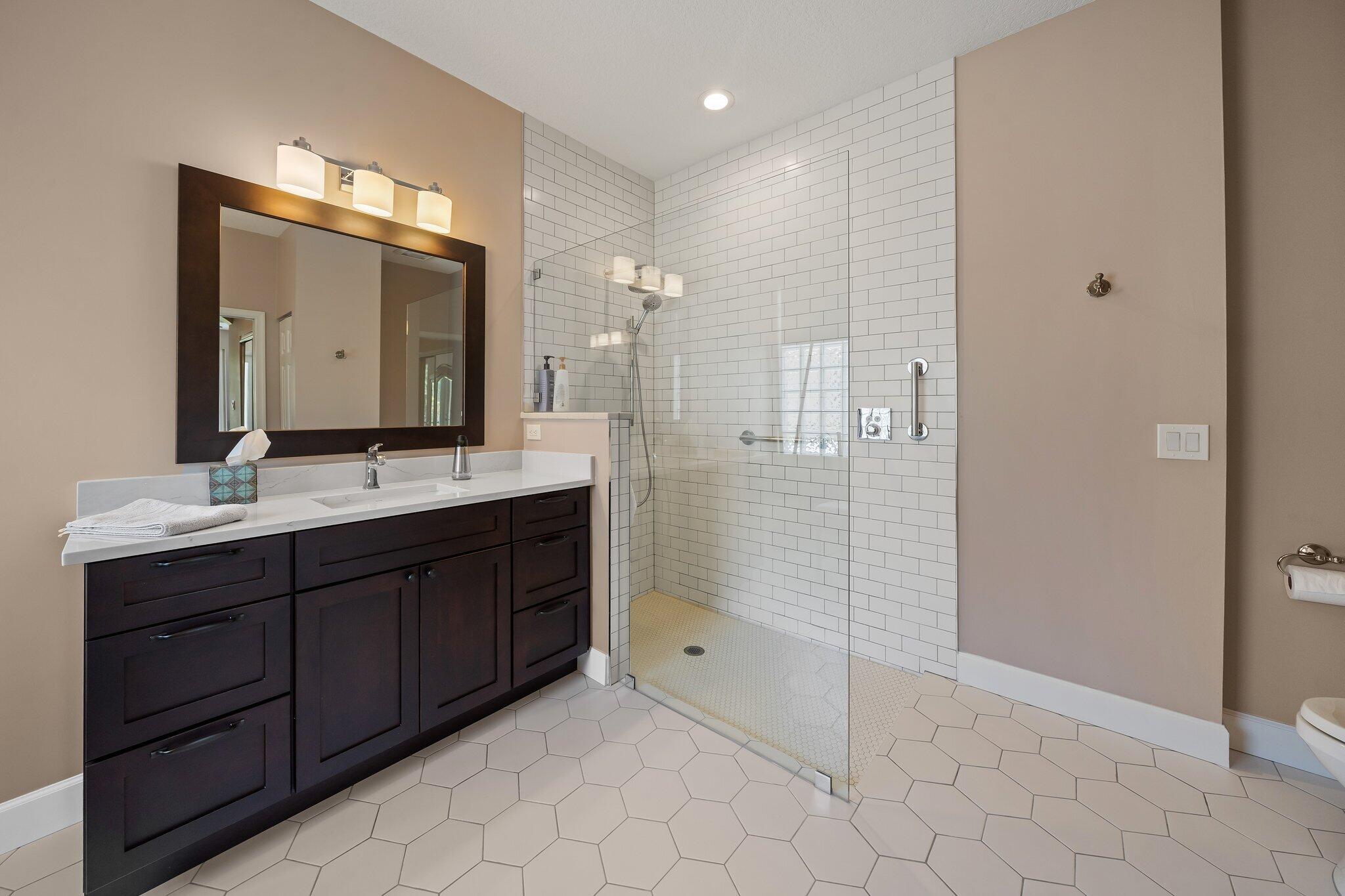 3008 Southeast Racoon Way Stuart, FL 34997 - Photo 26 of 45 Ceramic Tile Floor