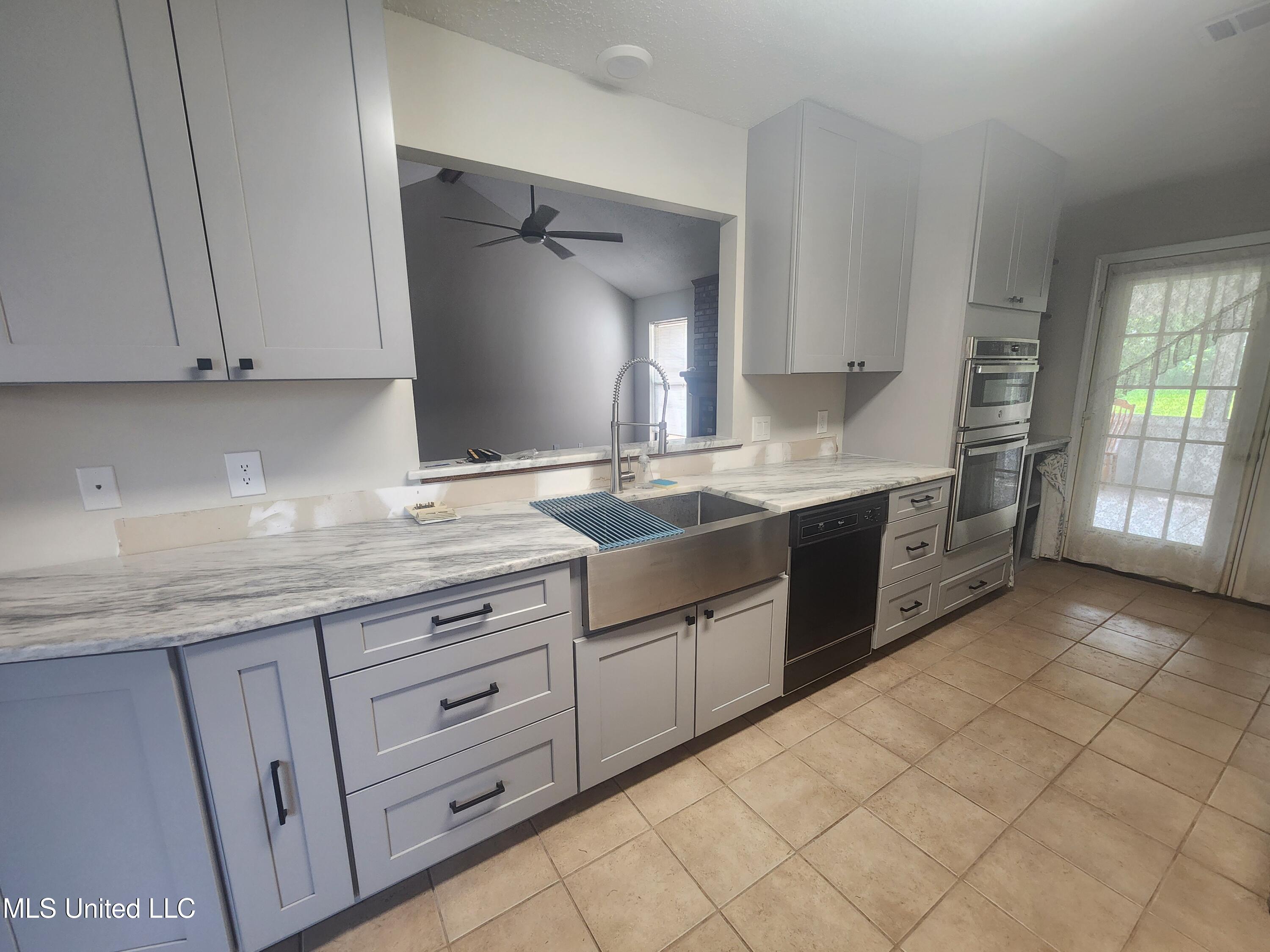 13349 Lorraine Road Biloxi, MS 39532 - Photo 12 of 17 20240531_153609