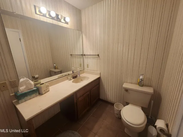 $1,975 | 13349 Lorraine Road, Biloxi, MS 39532