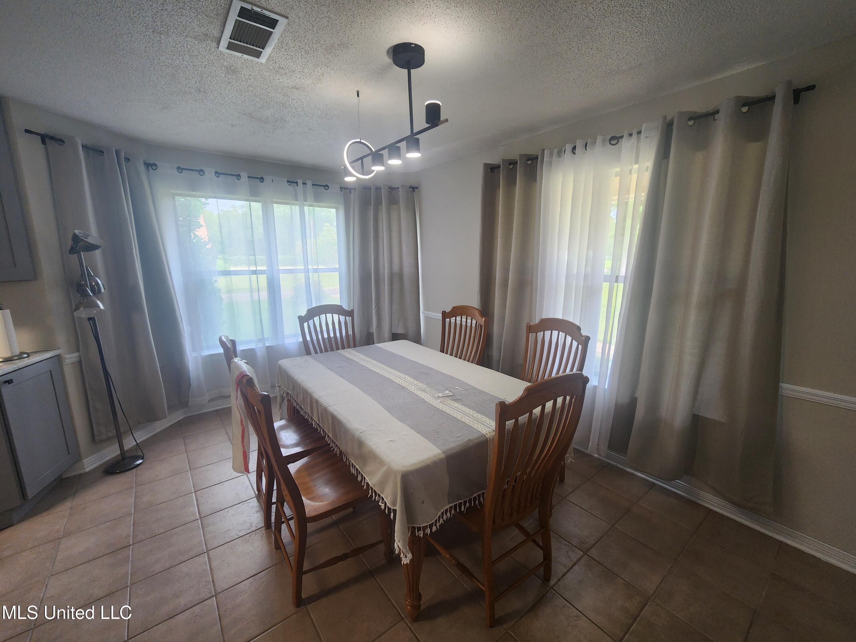 13349 Lorraine Road Biloxi, MS 39532 - Photo 8 of 17 20240531_153546