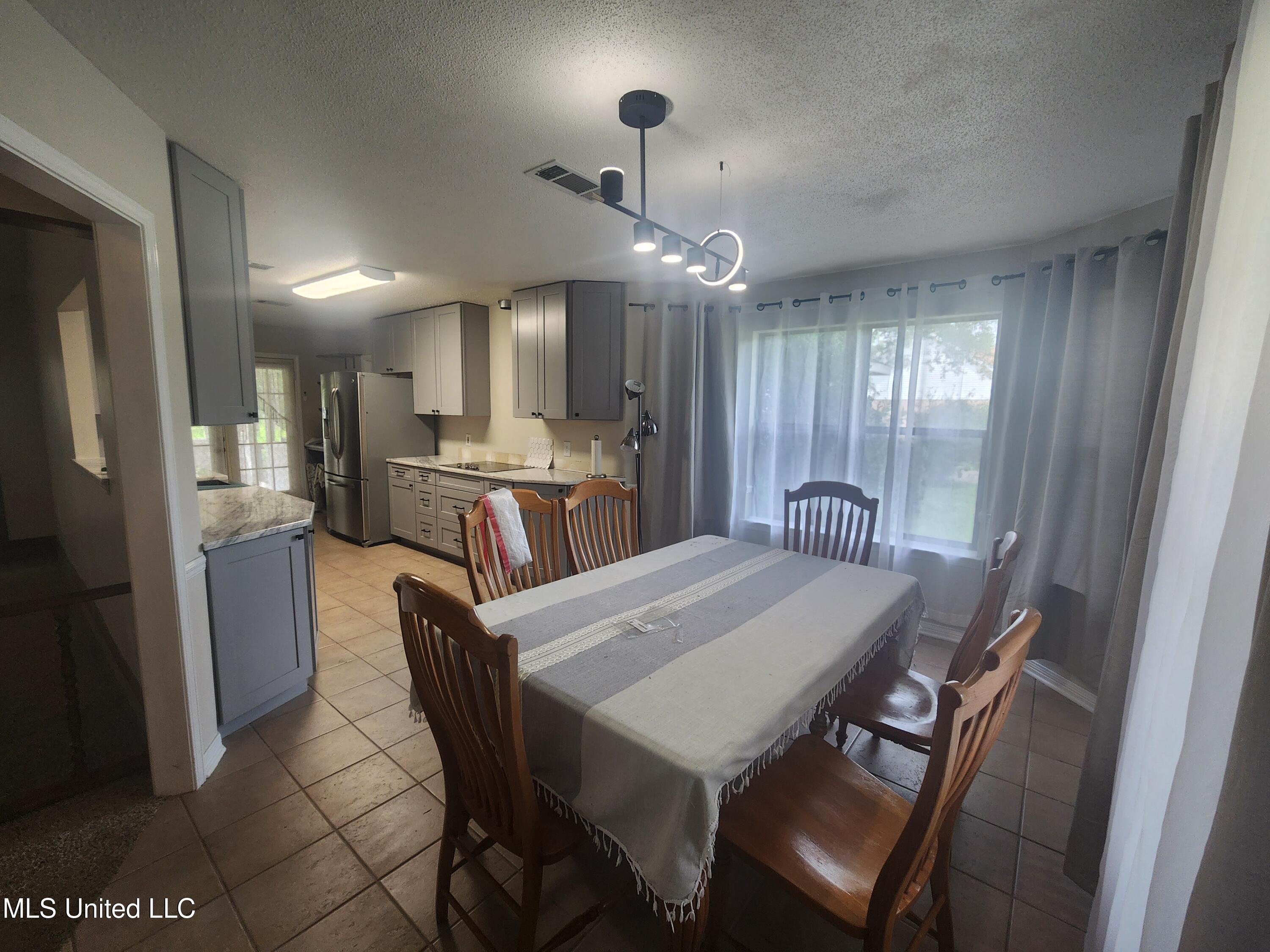 13349 Lorraine Road Biloxi, MS 39532 - Photo 9 of 17 20240531_153553