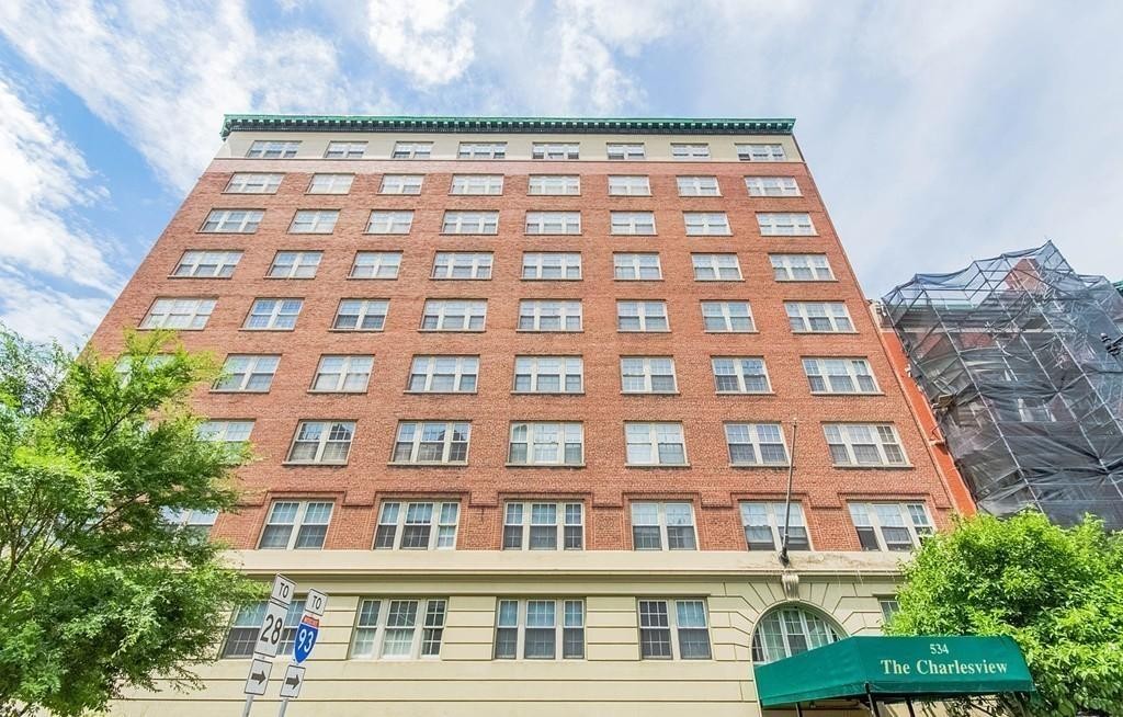 534 Beacon Street, Unit 502 Boston, MA 02215 - Photo 17 of 18 a front view of a multi story building