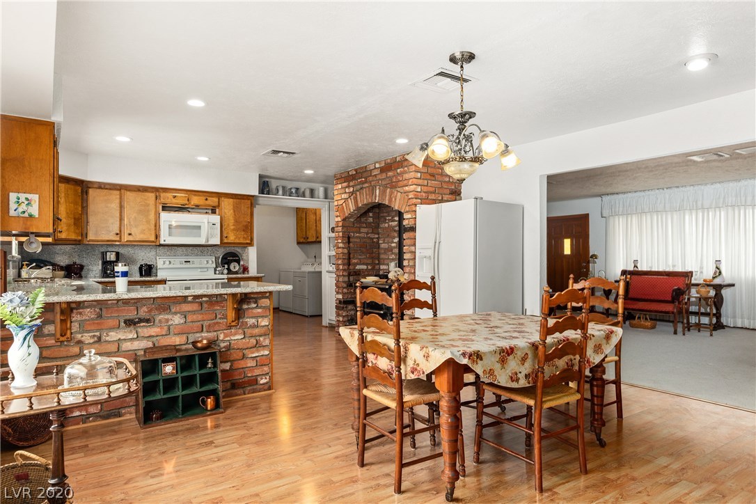 6161 Homestead Road Pahrump, NV 89048 - Photo 13 of 50 Gallery Image 13