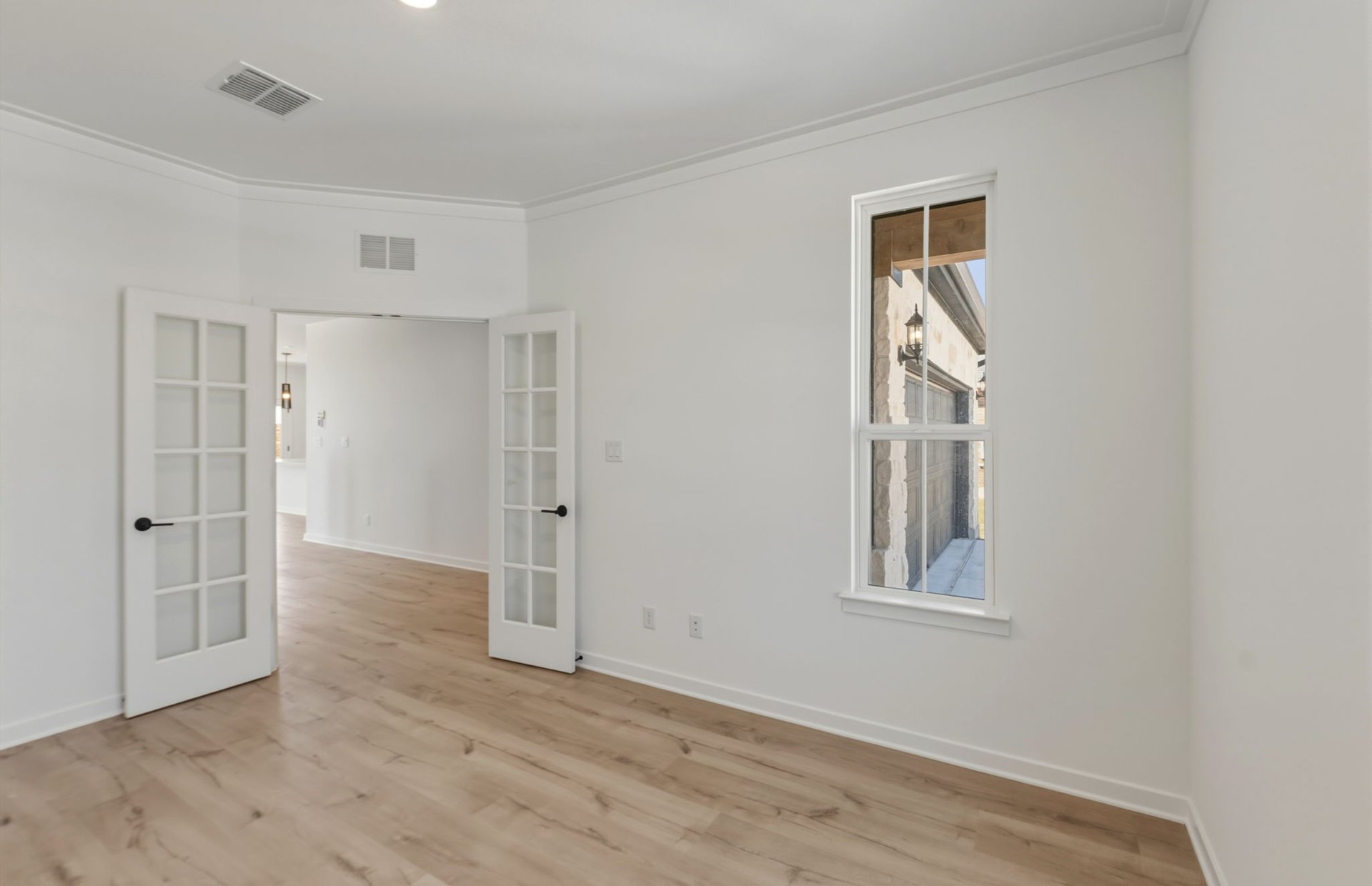 536 Rubber Tree Way Buda, TX 78610 - Photo 23 of 32