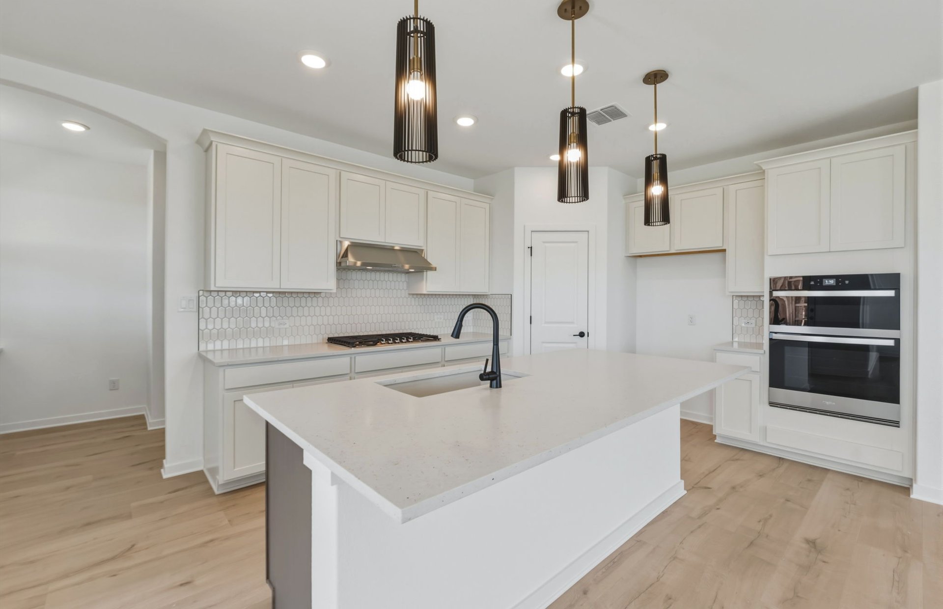 536 Rubber Tree Way Buda, TX 78610 - Photo 4 of 32