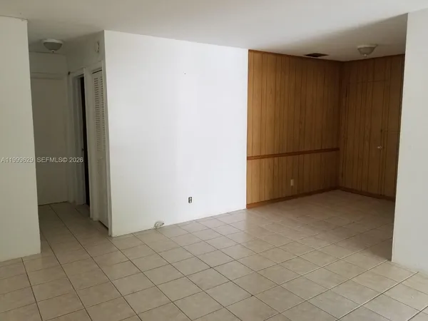 $1,650 | 701 Northwest 1st Street, Unit 19, Hallandale Beach, FL 33009
