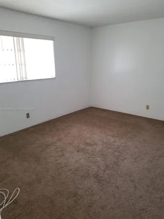 $1,650 | 701 Northwest 1st Street, Unit 19, Hallandale Beach, FL 33009