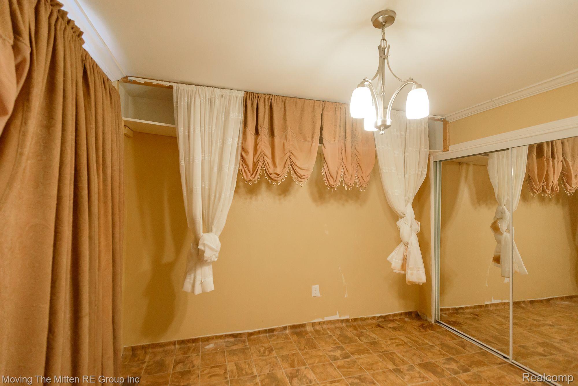 4028 Farnum Inkster, MI 48141 - Photo 21 of 36 Gallery Image 21