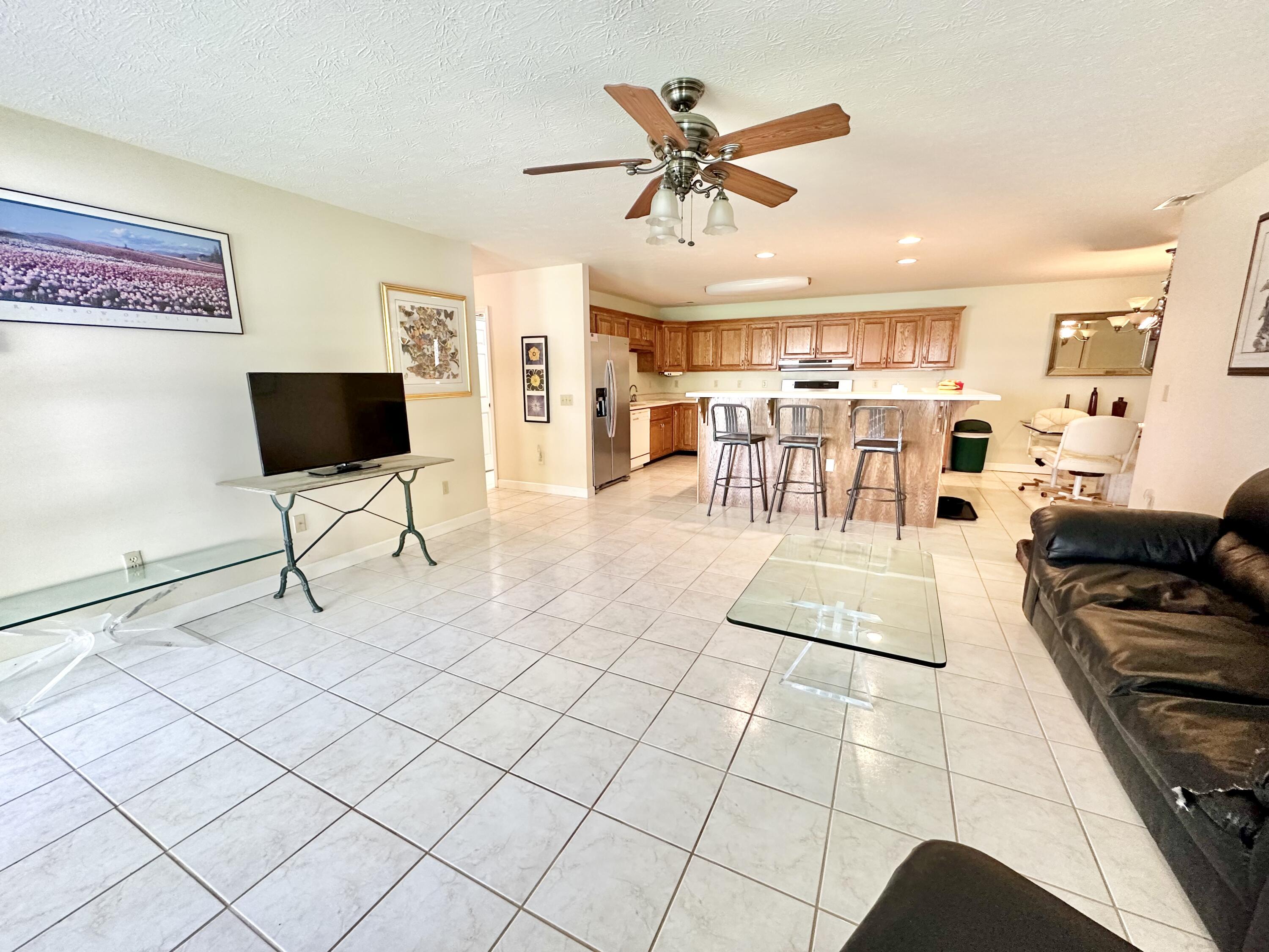618 Bert Ridge Road Science Hill, KY 42553 - Photo 12 of 40 29F0A0F6-7223-4E7F-AFAF-E0DEB99ECB63