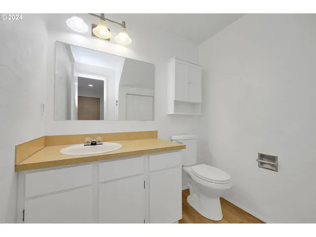 $215,000 | 1511 Fetters Loop, Eugene, OR 97402