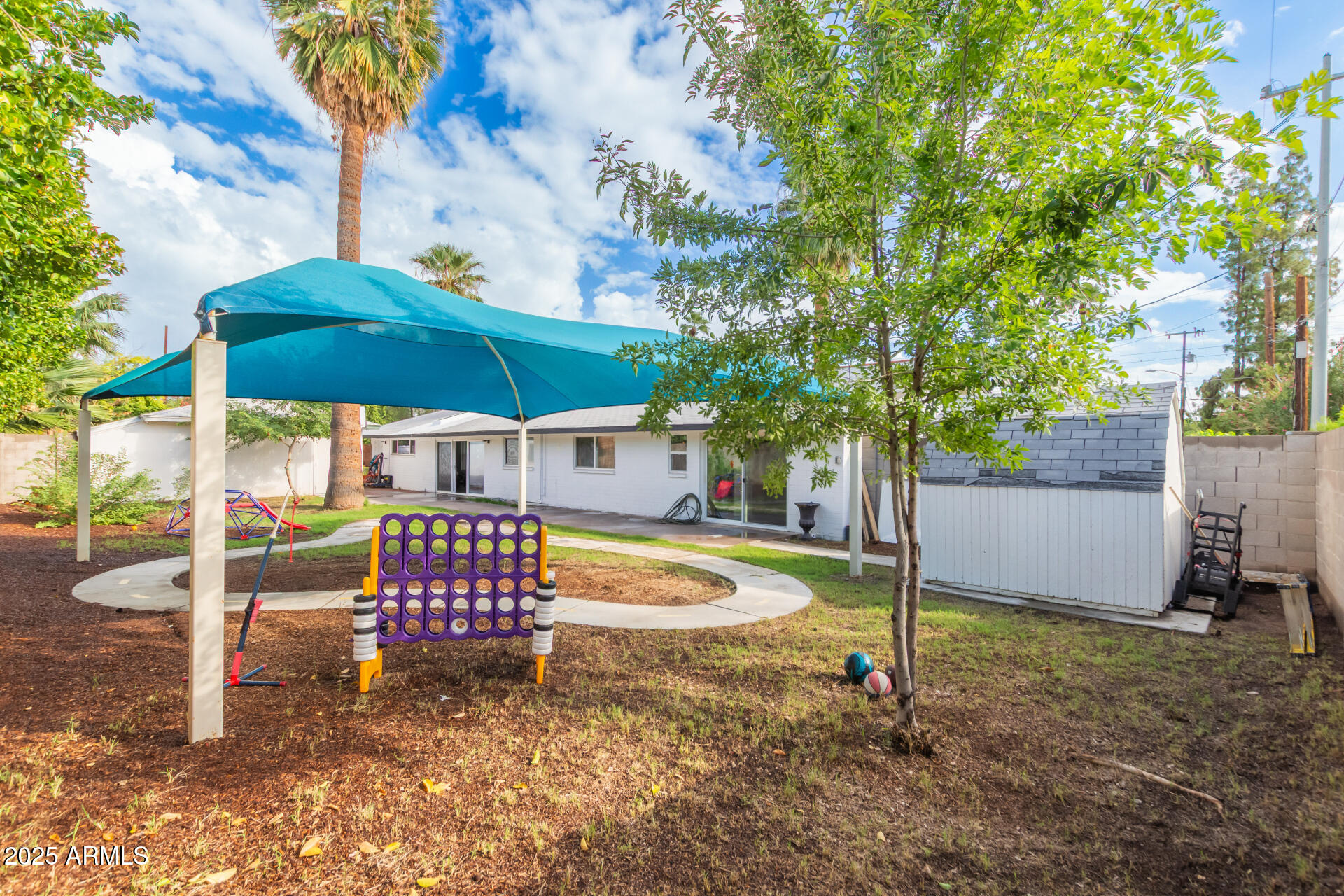 328 East Bethany Home Road Phoenix, AZ 85012 - Photo 31 of 35