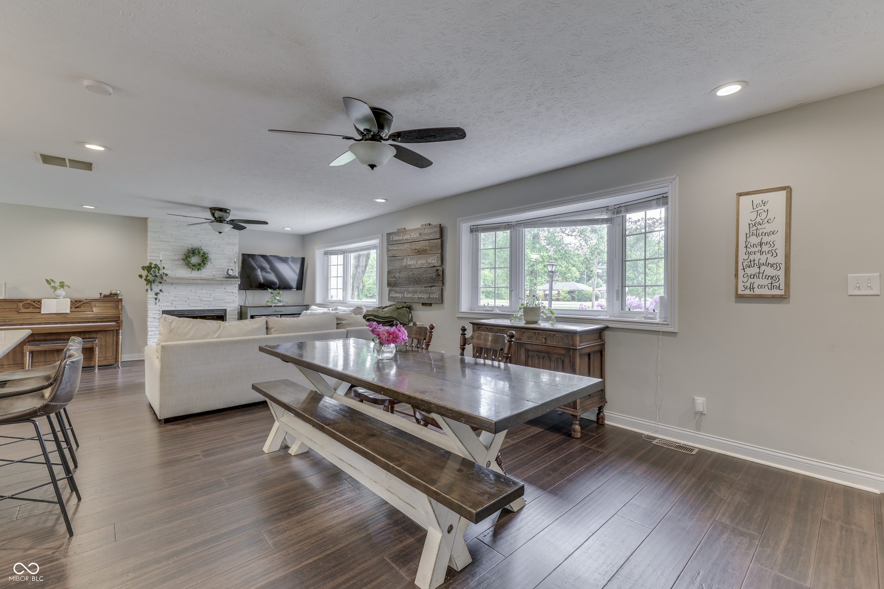 6230 Acton Road Indianapolis, IN 46259 - Photo 5 of 43