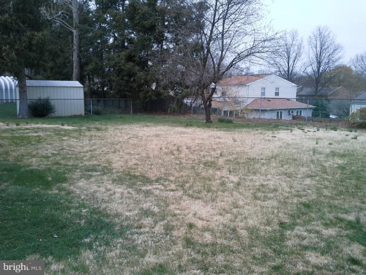 5851 Hudson Road Bensalem, PA 19020 - Photo 22 of 25 Back Yard