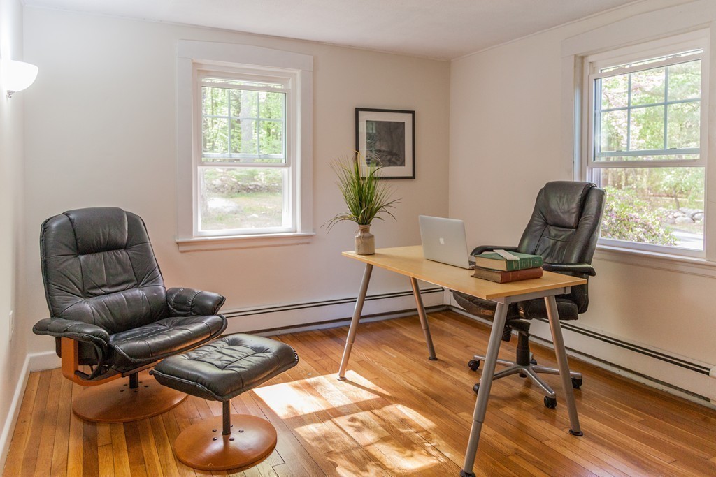 23 Brooks Road Lincoln, MA 01773 - Photo 12 of 21