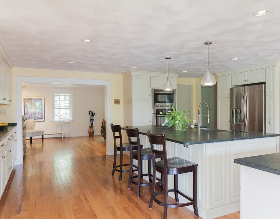 23 Brooks Road Lincoln, MA 01773 - Photo 7 of 21