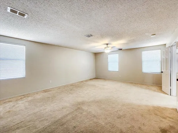 $2,950 | 601 Jagera Way, Arlington, TX 76002