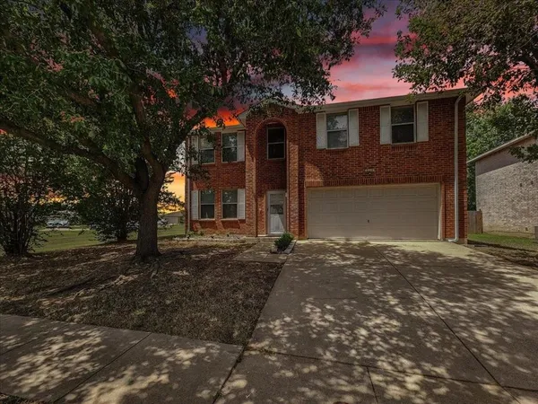$2,950 | 601 Jagera Way, Arlington, TX 76002